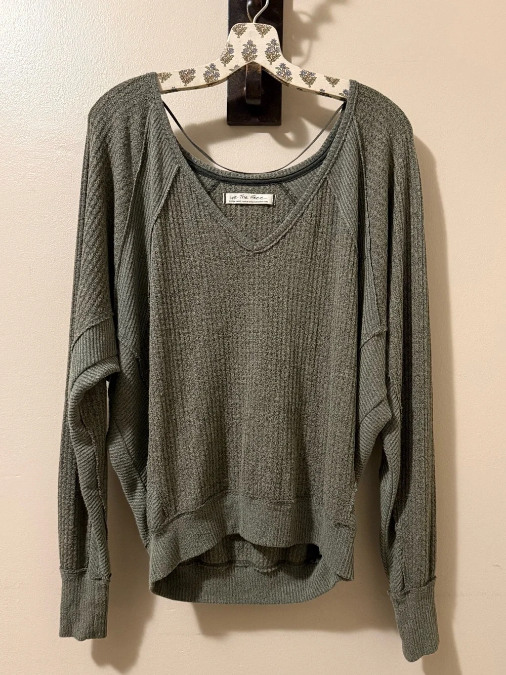 Free People We the Free Santa Clara Thermal Top,Sz-XS(Very Oversized)P2P 24”-27”